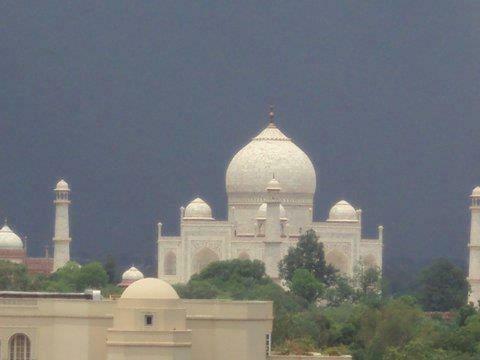 Juststay Mumtaz Mahal 3*