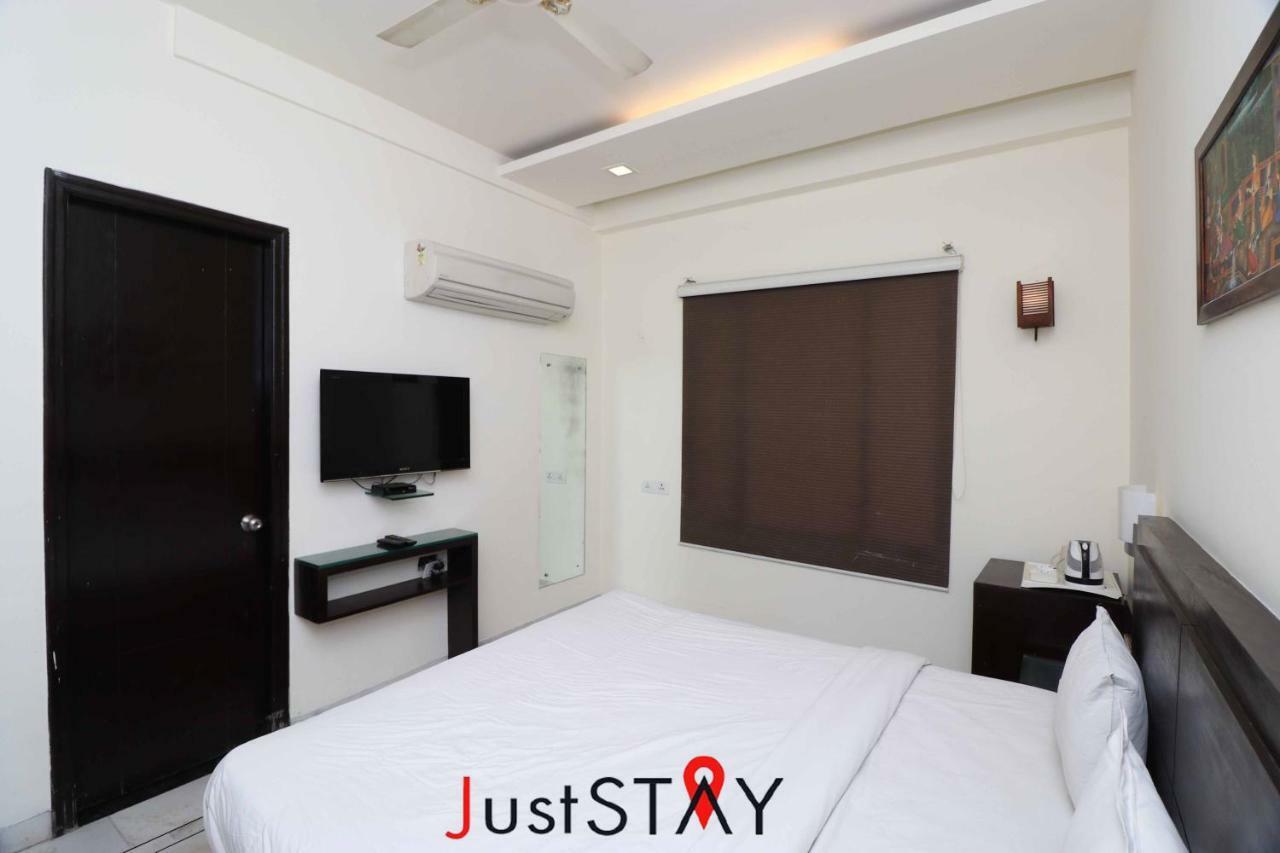 Hotel Juststay Mumtaz Mahal 3*