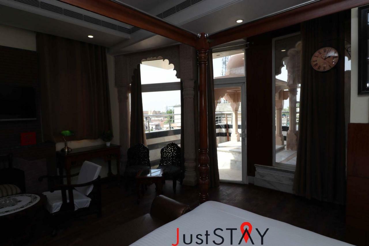Hotel Juststay Mumtaz Mahal 3*