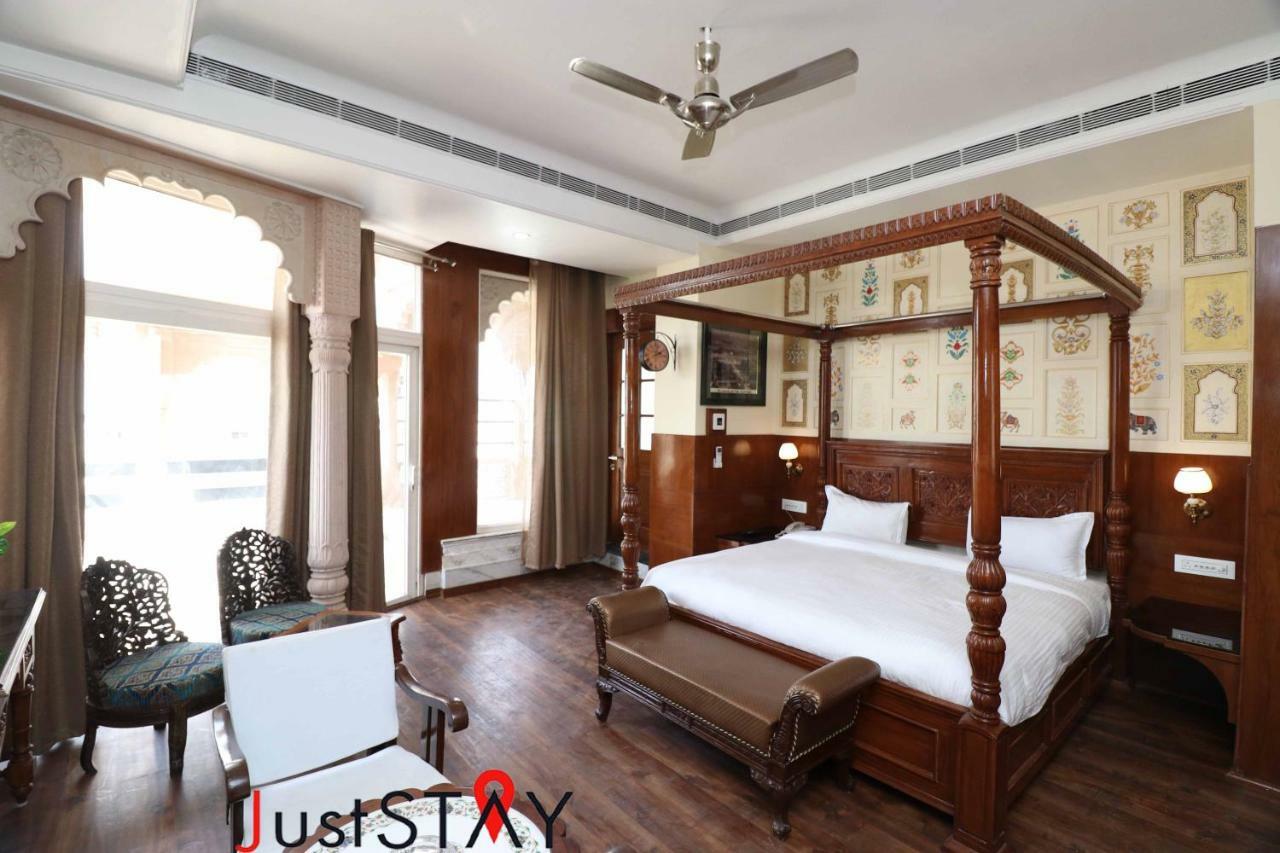 Hotel Juststay Mumtaz Mahal