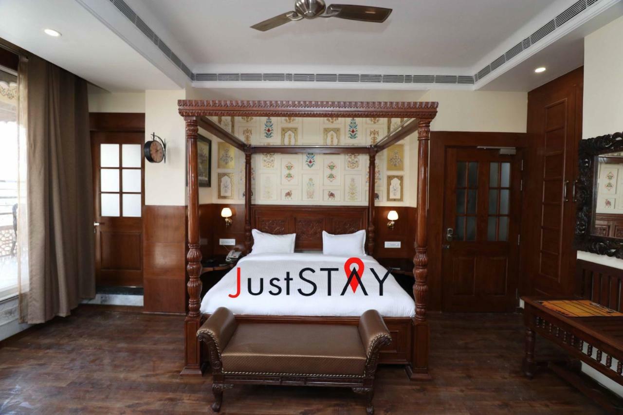Hotel Juststay Mumtaz Mahal